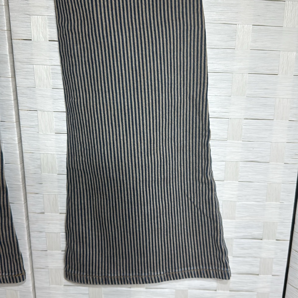 Free People Jayde Railroad Flare Jean in Train Car Stripe Front Pockets Size 29 - Picture 15 of 15